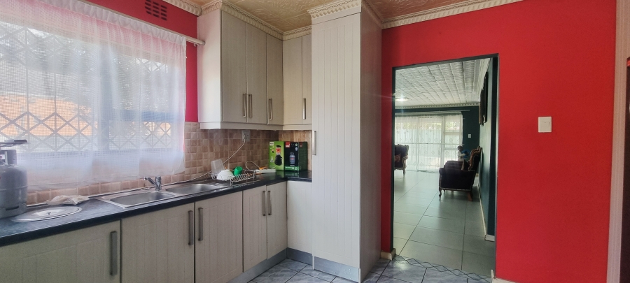 4 Bedroom Property for Sale in Amalinda Eastern Cape